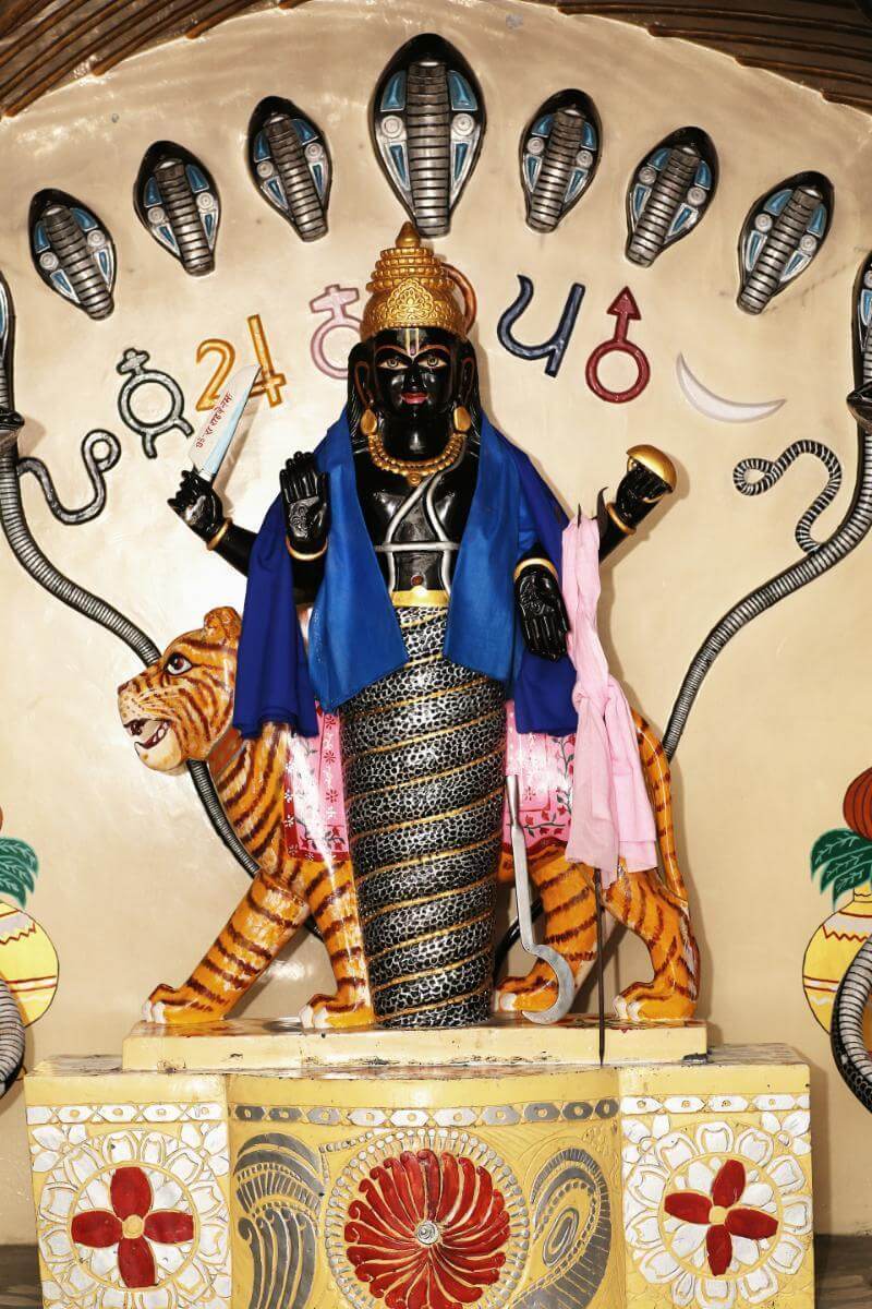 Статуя Раху, храм Шри Раху Дхам, г. Джаландхар, Индия